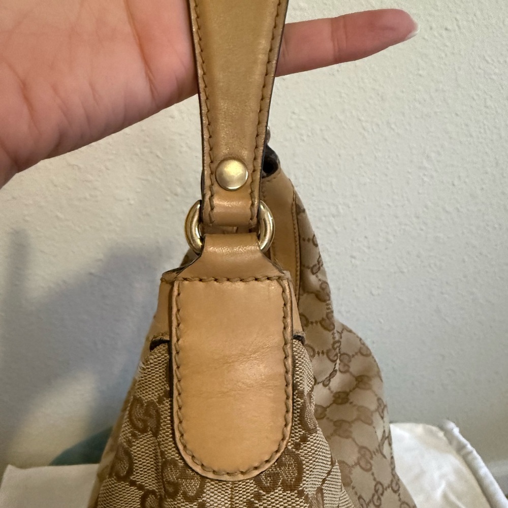 gucci hobo shoulder bag. - Picture 11 of 16
